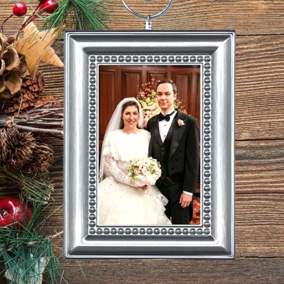 The Big Bang Theory Sheldon Cooper & Amy Farrah Fowler Custom Christmas Ornament - Picture 1 of 3